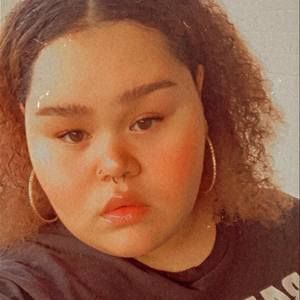 Meet your Posher, Precious